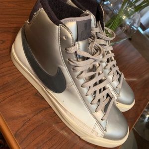 High Top Nike style shoes